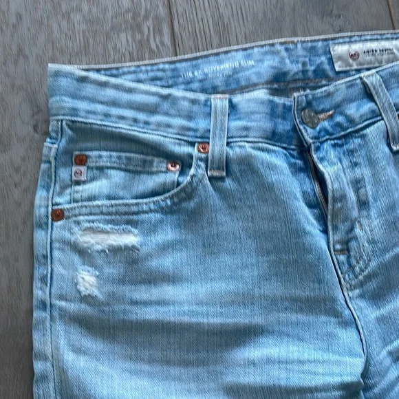 JEANS - Picture 3 of 4